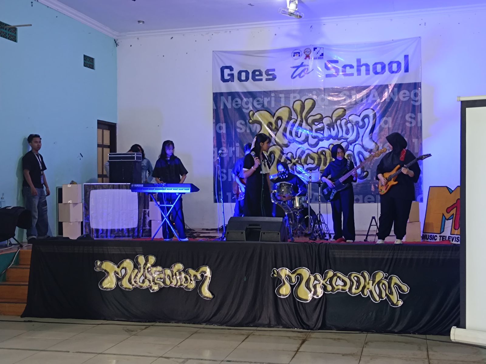 Goes to School
